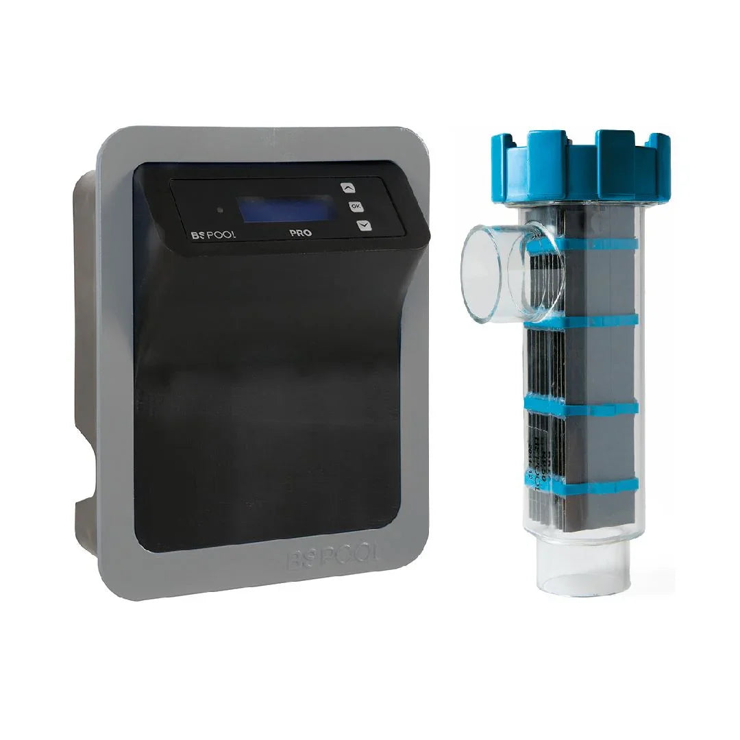 BSPool Pro havuz kontrol paneli ve şeffaf mavi plastik filtre kutusu