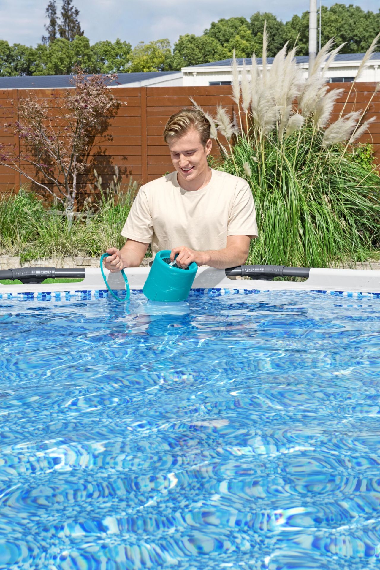 Bestway® 58237 AquaClean™ Delüks Havuz Bakım Seti - Vakum, Havuz İçi Filtre ve Süzgeç ile Birlikte