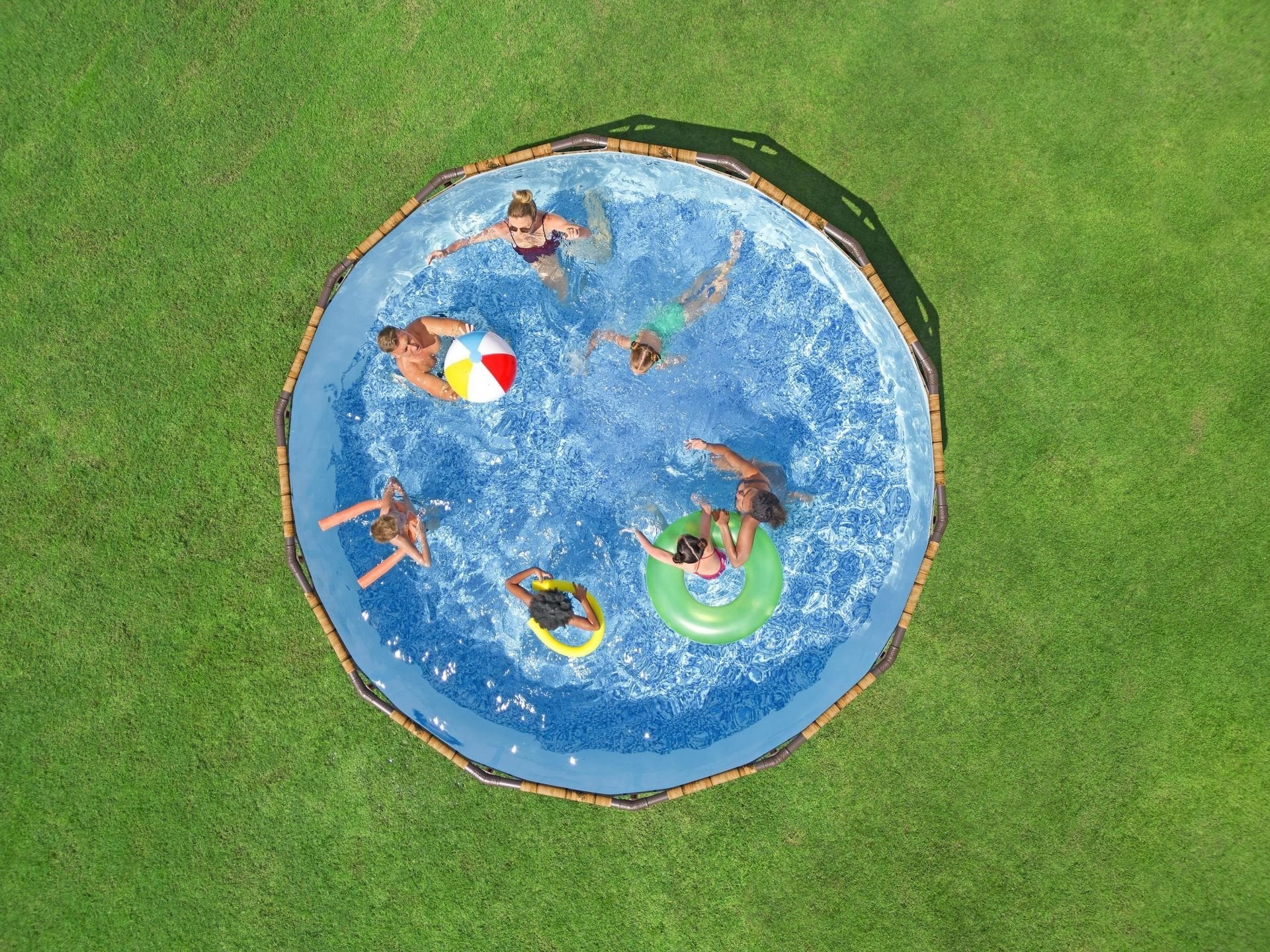 Bestway® Steel Pro MAX™ Splashview™ 561JM Çember Yerüstü Havuz Seti 4,27 m x 1,07 m