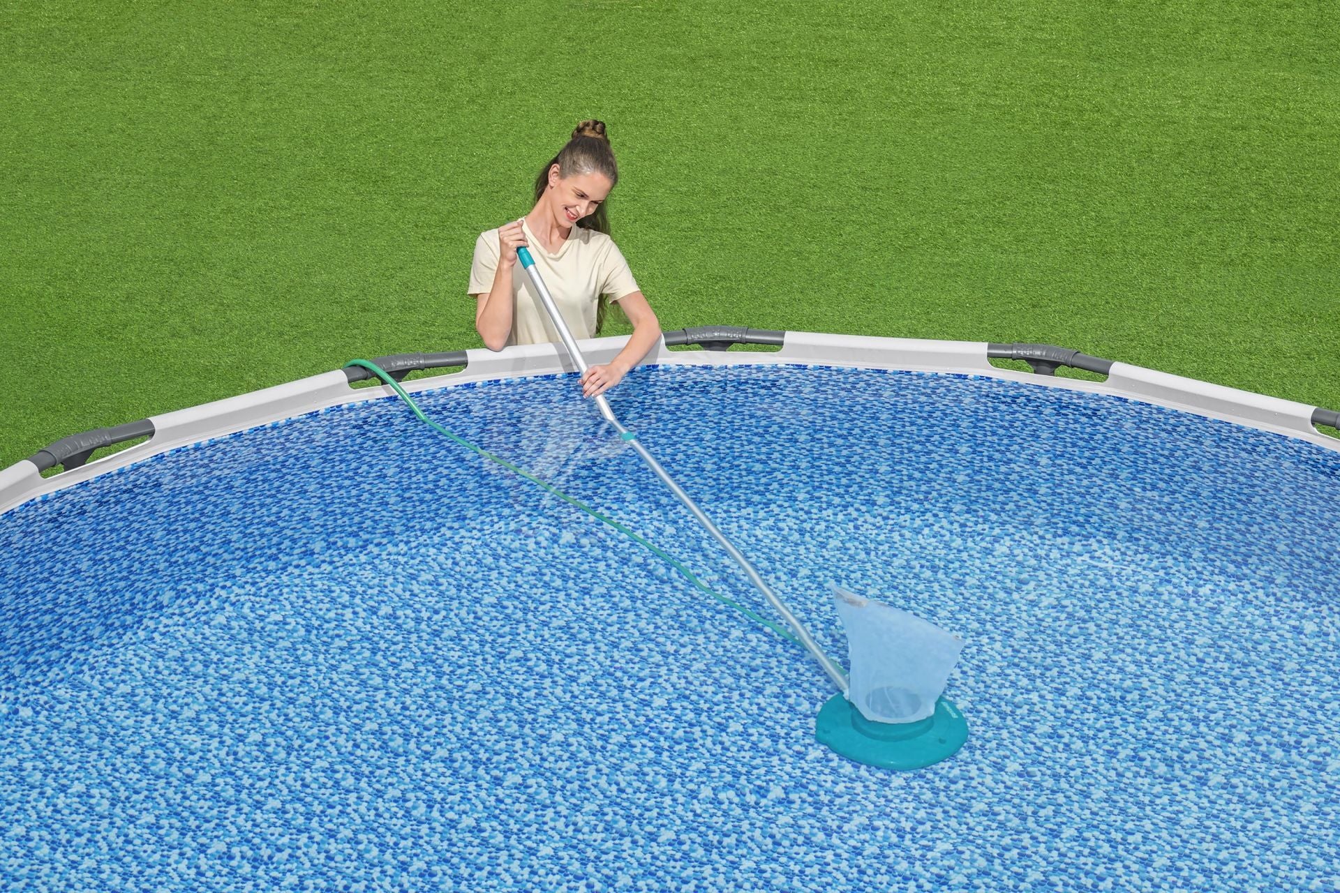 Flowclear™ 58657 AquaSuction™ Yaprak Toplayıcı Havuz Vakum Süpürge