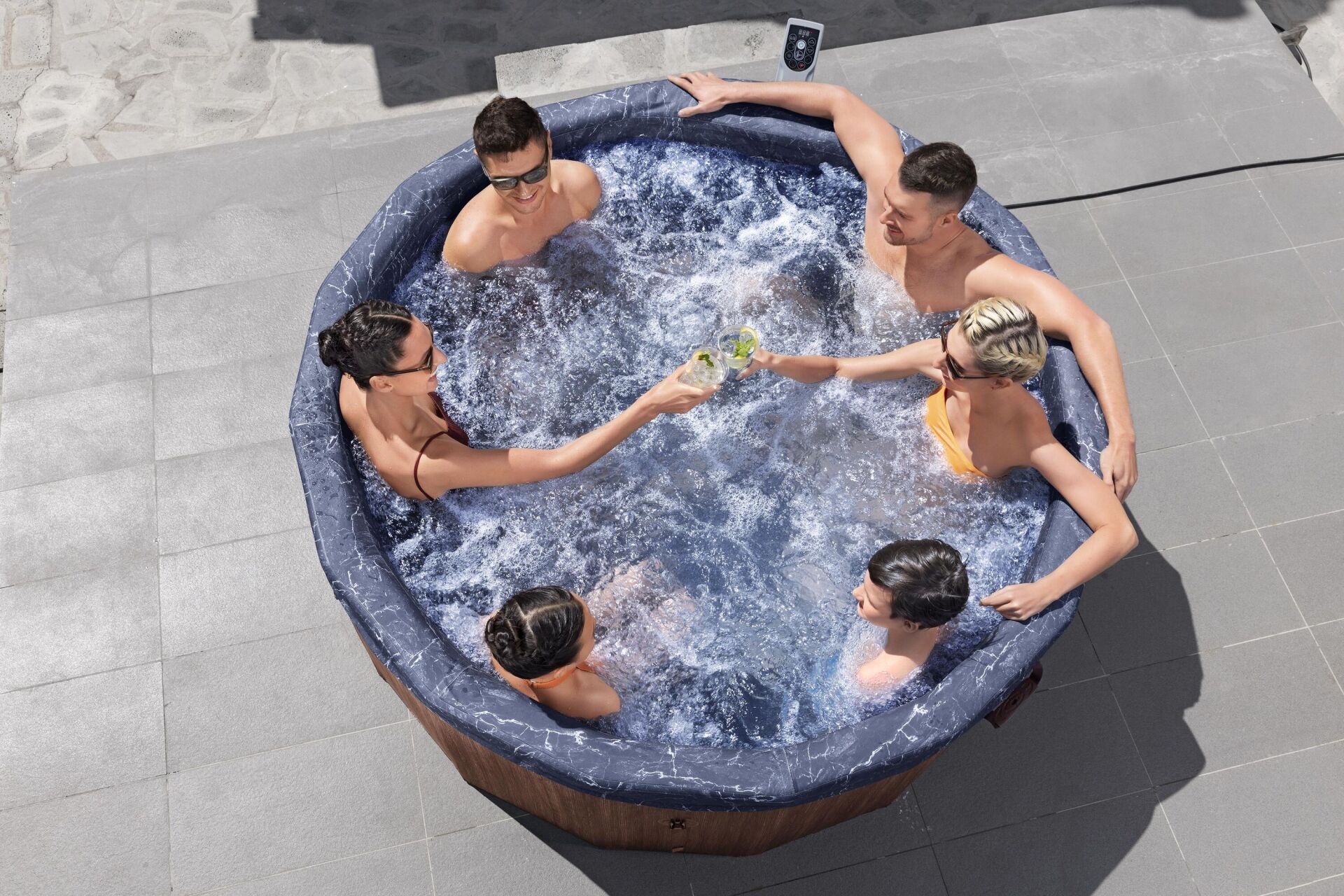 Lay-Z-Spa® Toronto Smart AirJet™ 6001W Enerji Tasarruflu Şişme Spa Havuzu, Mobil Uygulama Kontrollü, 5-7 kişilik
